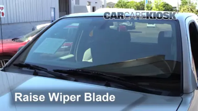 2013 Nissan Frontier SV 2.5L 4 Cyl. Extended Cab Pickup Windshield Wiper Blade (Front) Replace Wiper Blades